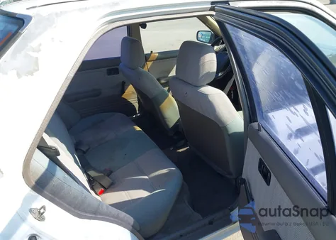 1993 Mazda Protege Dx z USA, uszkodzony, nr VIN JM1BG224XP0598155